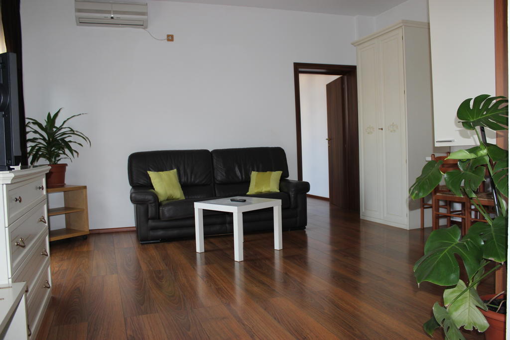 Banu Manta Apartments Bucharest Exterior photo